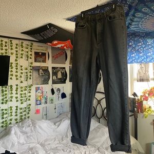 Black mom jeans